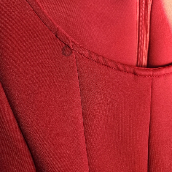 Dress - Picture 7 of 10